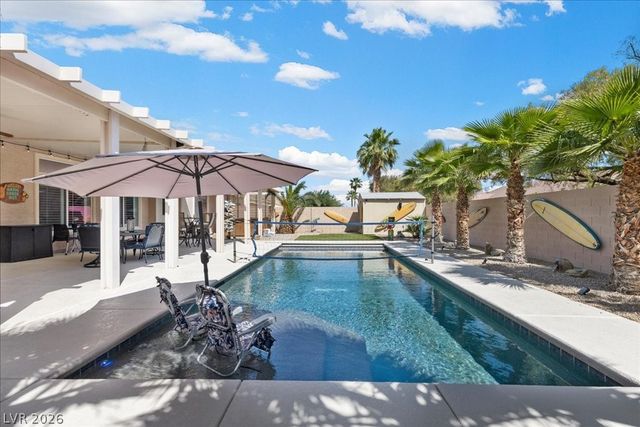 8217 Old Cistern Court, Las Vegas, NV 89131