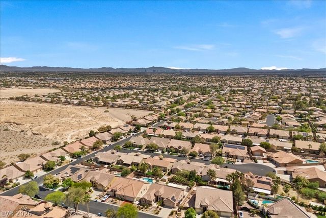 8217 Old Cistern Court, Las Vegas, NV 89131