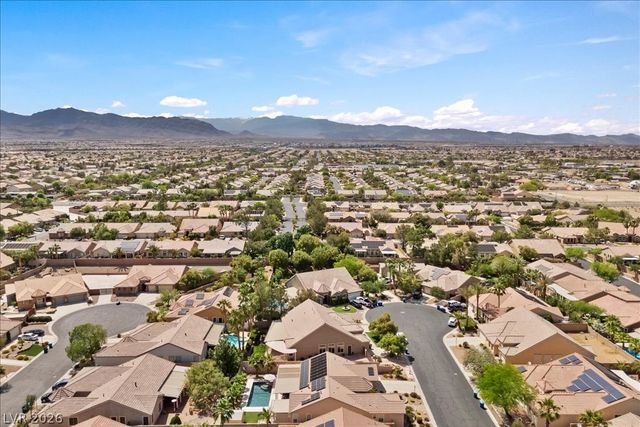 8217 Old Cistern Court, Las Vegas, NV 89131