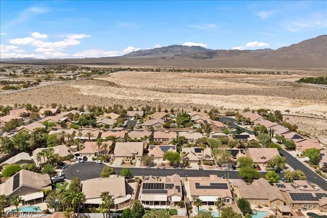 8217 Old Cistern Court, Las Vegas, NV 89131