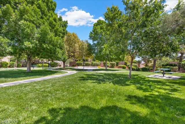8217 Old Cistern Court, Las Vegas, NV 89131