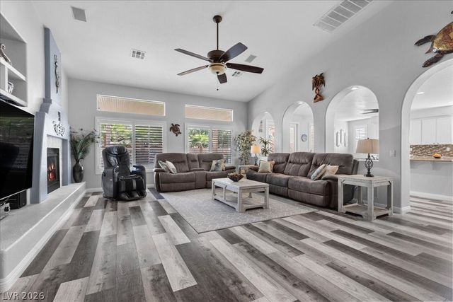 8217 Old Cistern Court, Las Vegas, NV 89131
