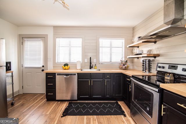 907 White Street SW, Atlanta, GA 30310