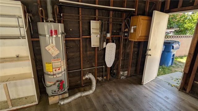 12814 Doty Avenue, Hawthorne, CA 90250