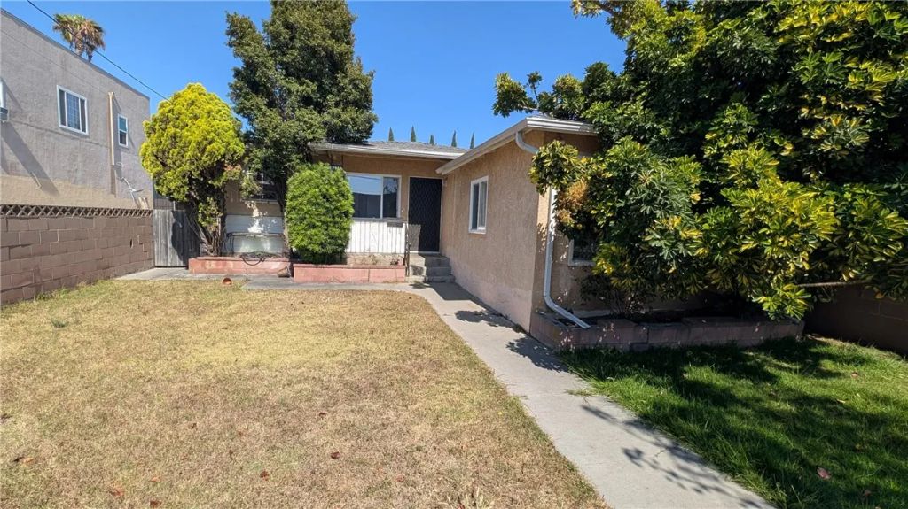 12814 Doty Avenue, Hawthorne, CA 90250
