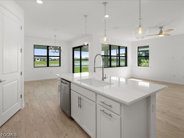 18262 Parksville DR, Estero, FL 33928