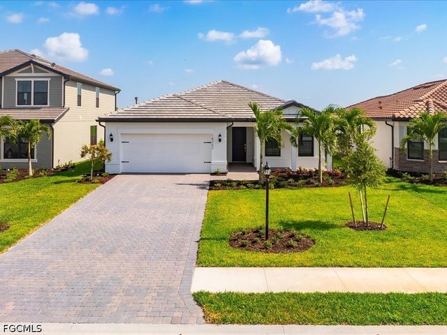 18262 Parksville DR, Estero, FL 33928