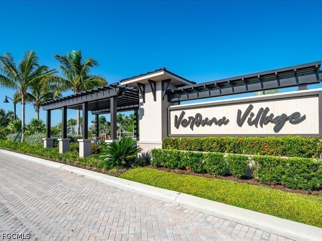 18262 Parksville DR, Estero, FL 33928