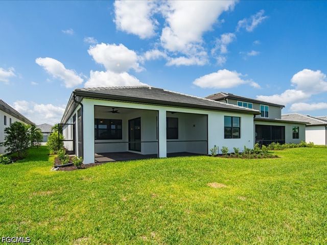 18262 Parksville DR, Estero, FL 33928