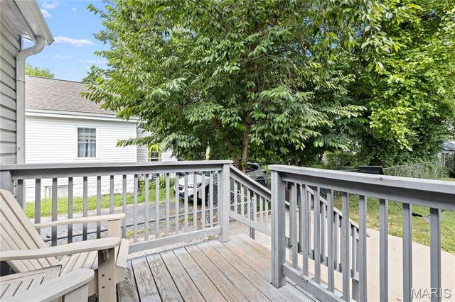 209 Madison Avenue, St Louis, MO 63119