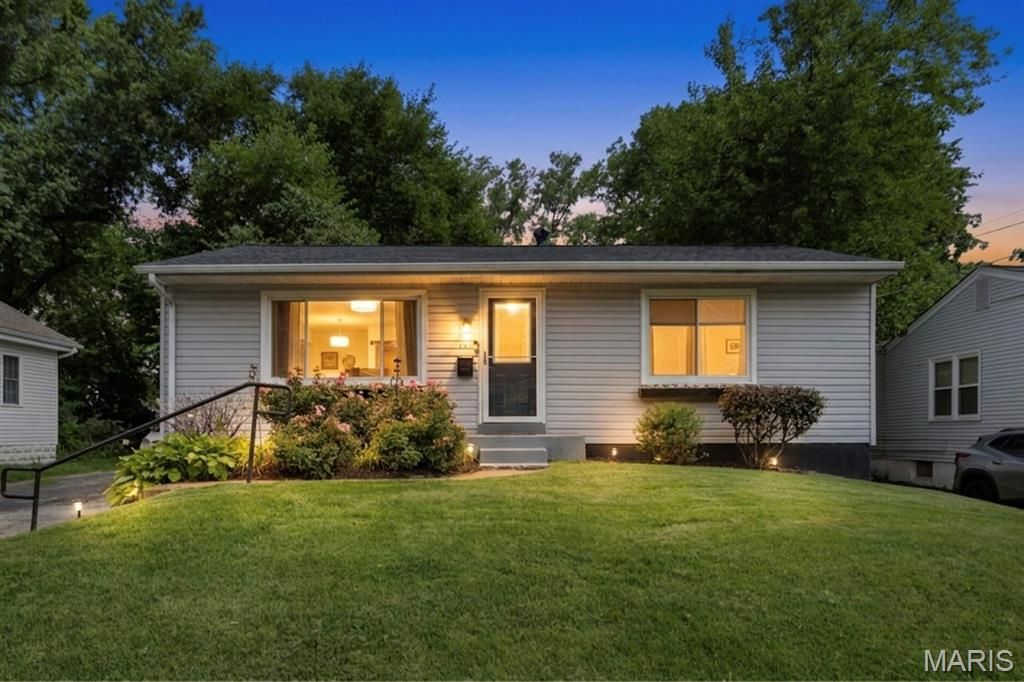 209 Madison Avenue, St Louis, MO 63119