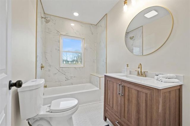 1500 W Lexington Avenue, Independence, MO 64052