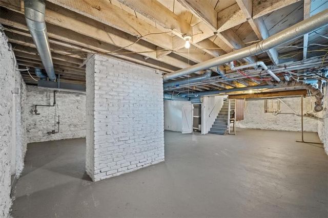 1500 W Lexington Avenue, Independence, MO 64052