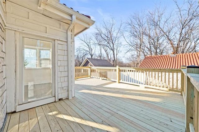 1500 W Lexington Avenue, Independence, MO 64052