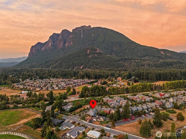 601 NE 2nd Street, North Bend, WA 98045