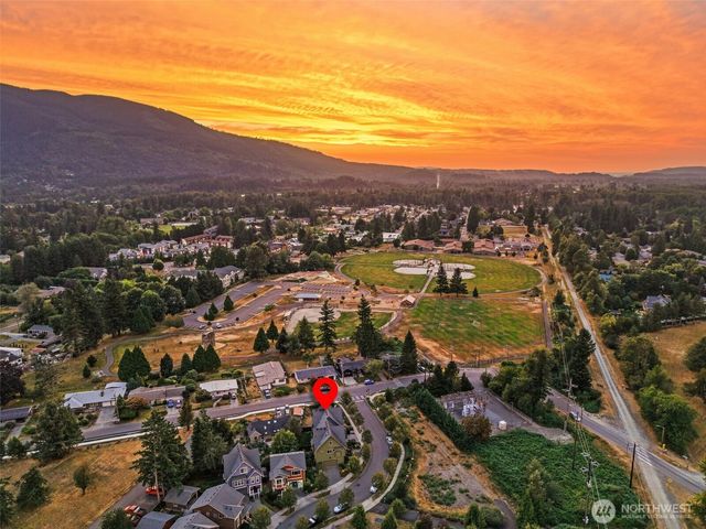 601 NE 2nd Street, North Bend, WA 98045