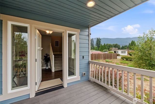 601 NE 2nd Street, North Bend, WA 98045