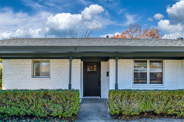 2130 Lemart Street, Grand Prairie, TX 75051