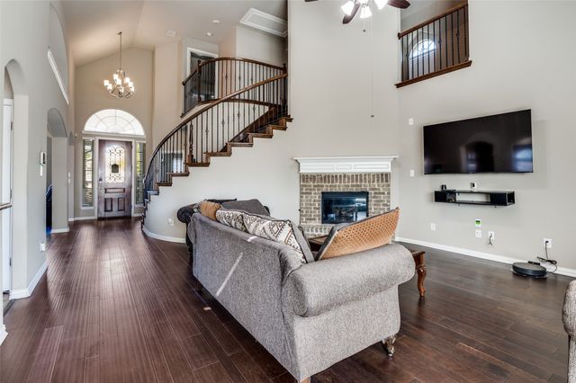 1840 River Run Drive, Desoto, TX 75115