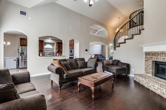 1840 River Run Drive, Desoto, TX 75115