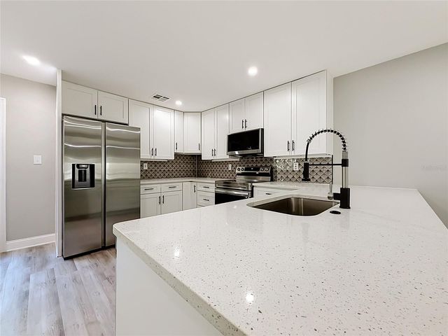 11572 SE 60TH AVENUE, Belleview, FL 34420