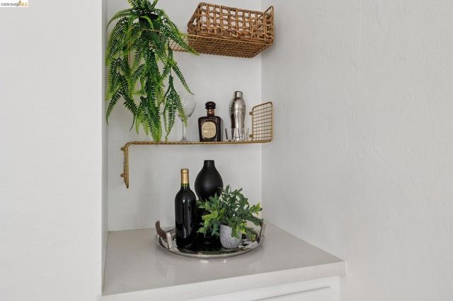3530 Victor Ave, Oakland, CA 94619