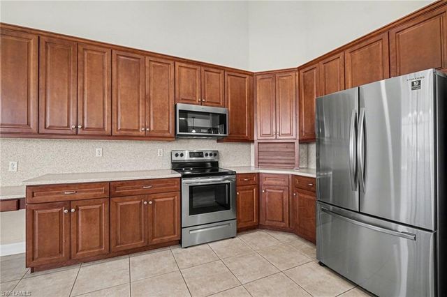 4214 Gulfstream PKWY, Cape Coral, FL 33993