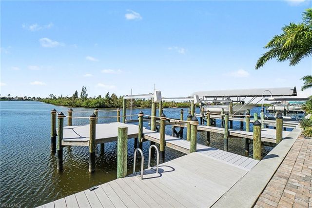 4214 Gulfstream PKWY, Cape Coral, FL 33993