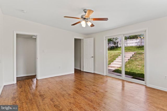 1231 E CARACAS AVE, Hershey, PA 17033