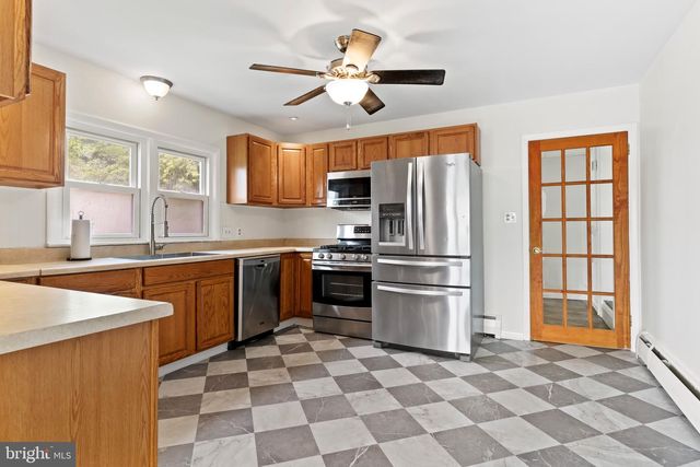 1231 E CARACAS AVE, Hershey, PA 17033