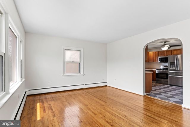 1231 E CARACAS AVE, Hershey, PA 17033