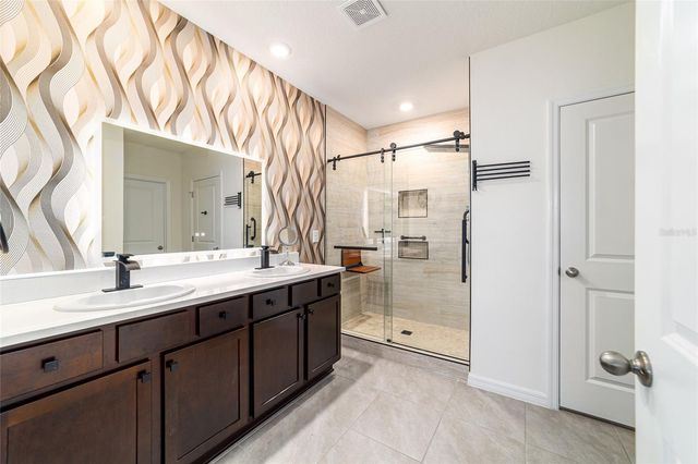 13 HICKORY COURSE CIRCLE, Ocala, FL 34472