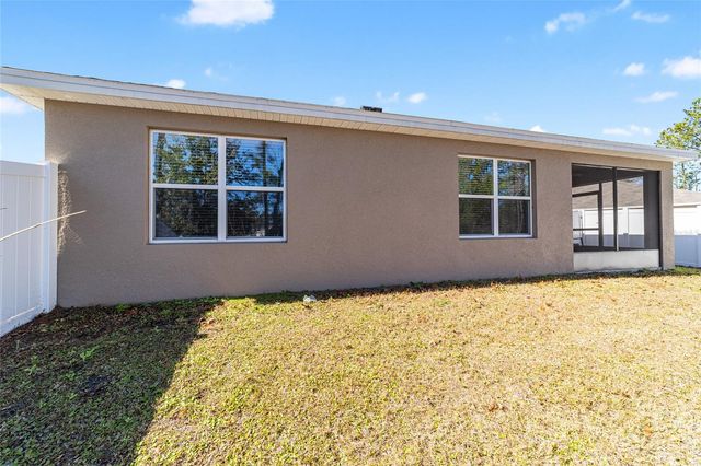 13 HICKORY COURSE CIRCLE, Ocala, FL 34472