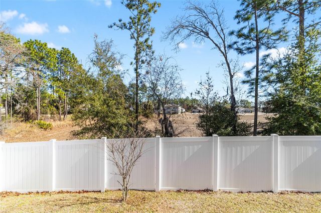 13 HICKORY COURSE CIRCLE, Ocala, FL 34472