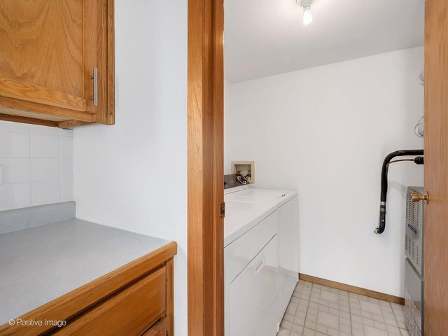 1475 Merrimac Lane, Hanover Park, IL 60133