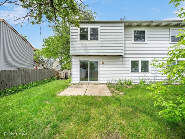 1475 Merrimac Lane, Hanover Park, IL 60133