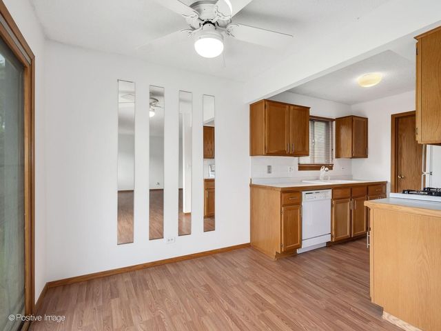 1475 Merrimac Lane, Hanover Park, IL 60133