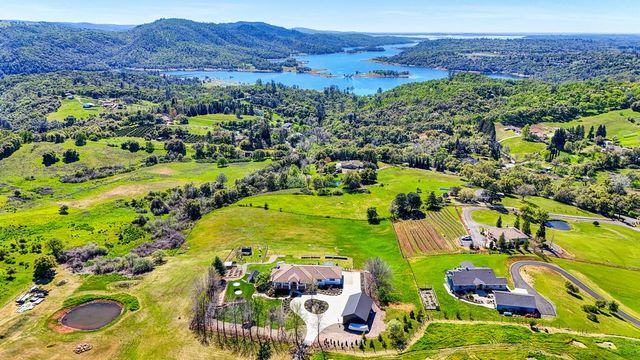 3185 Rattlesnake Rd, Newcastle, CA 95658
