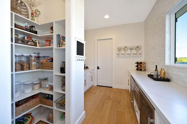 3185 Rattlesnake Rd, Newcastle, CA 95658