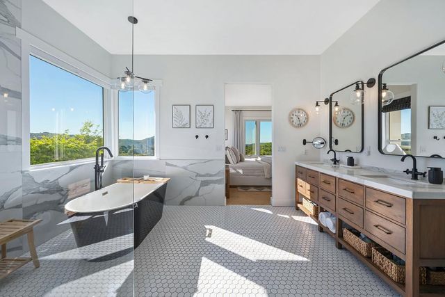 3185 Rattlesnake Rd, Newcastle, CA 95658