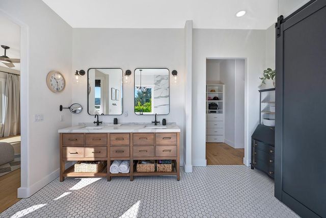 3185 Rattlesnake Rd, Newcastle, CA 95658
