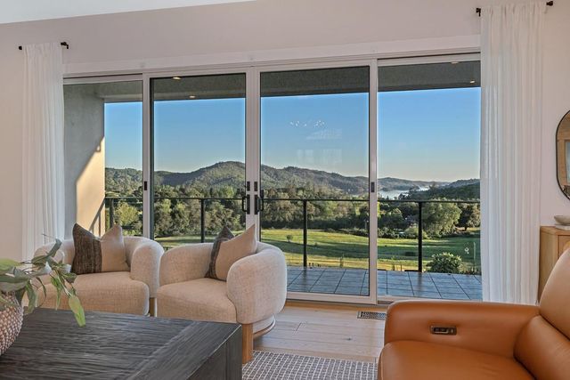 3185 Rattlesnake Rd, Newcastle, CA 95658