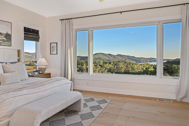 3185 Rattlesnake Rd, Newcastle, CA 95658