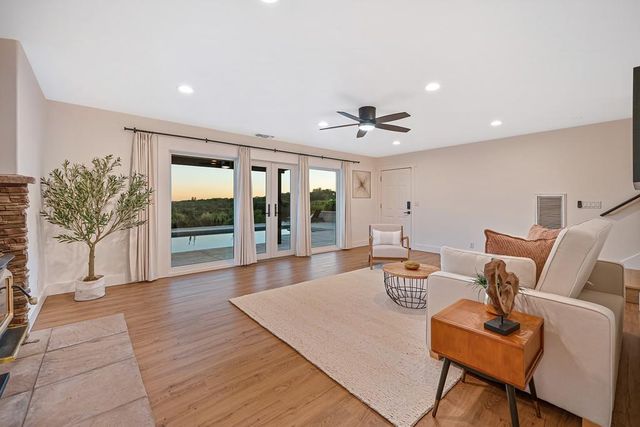 3185 Rattlesnake Rd, Newcastle, CA 95658