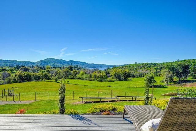 3185 Rattlesnake Rd, Newcastle, CA 95658