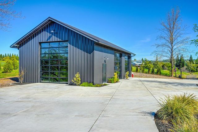 3185 Rattlesnake Rd, Newcastle, CA 95658