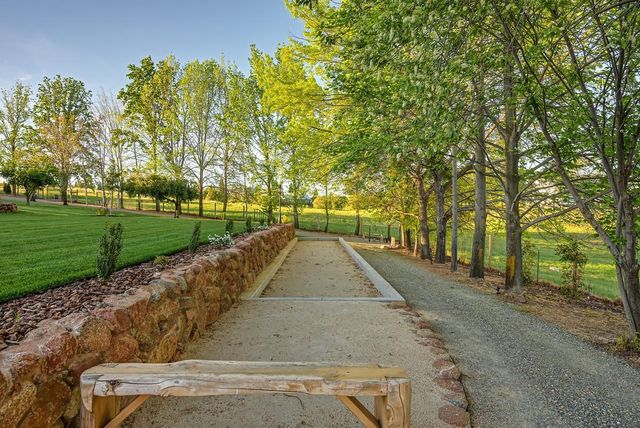 3185 Rattlesnake Rd, Newcastle, CA 95658