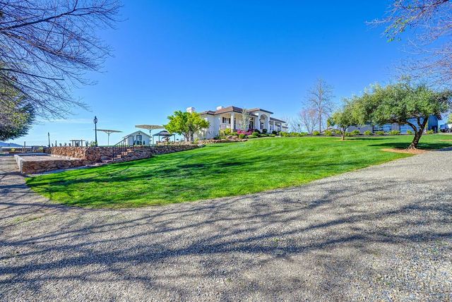 3185 Rattlesnake Rd, Newcastle, CA 95658