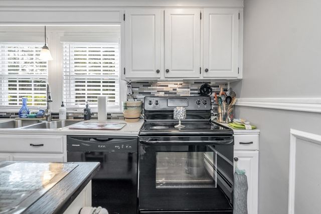 50 Chickering St, Lawrence, MA 01843
