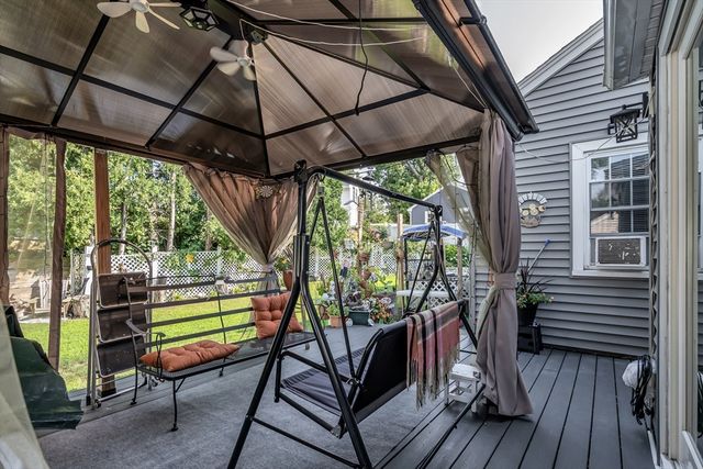 50 Chickering St, Lawrence, MA 01843